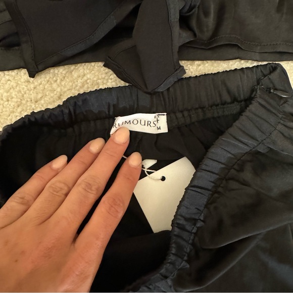 Two piece feather set - Picture 9 of 11